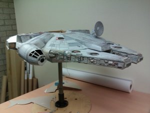 falcon+cockpit1.jpg